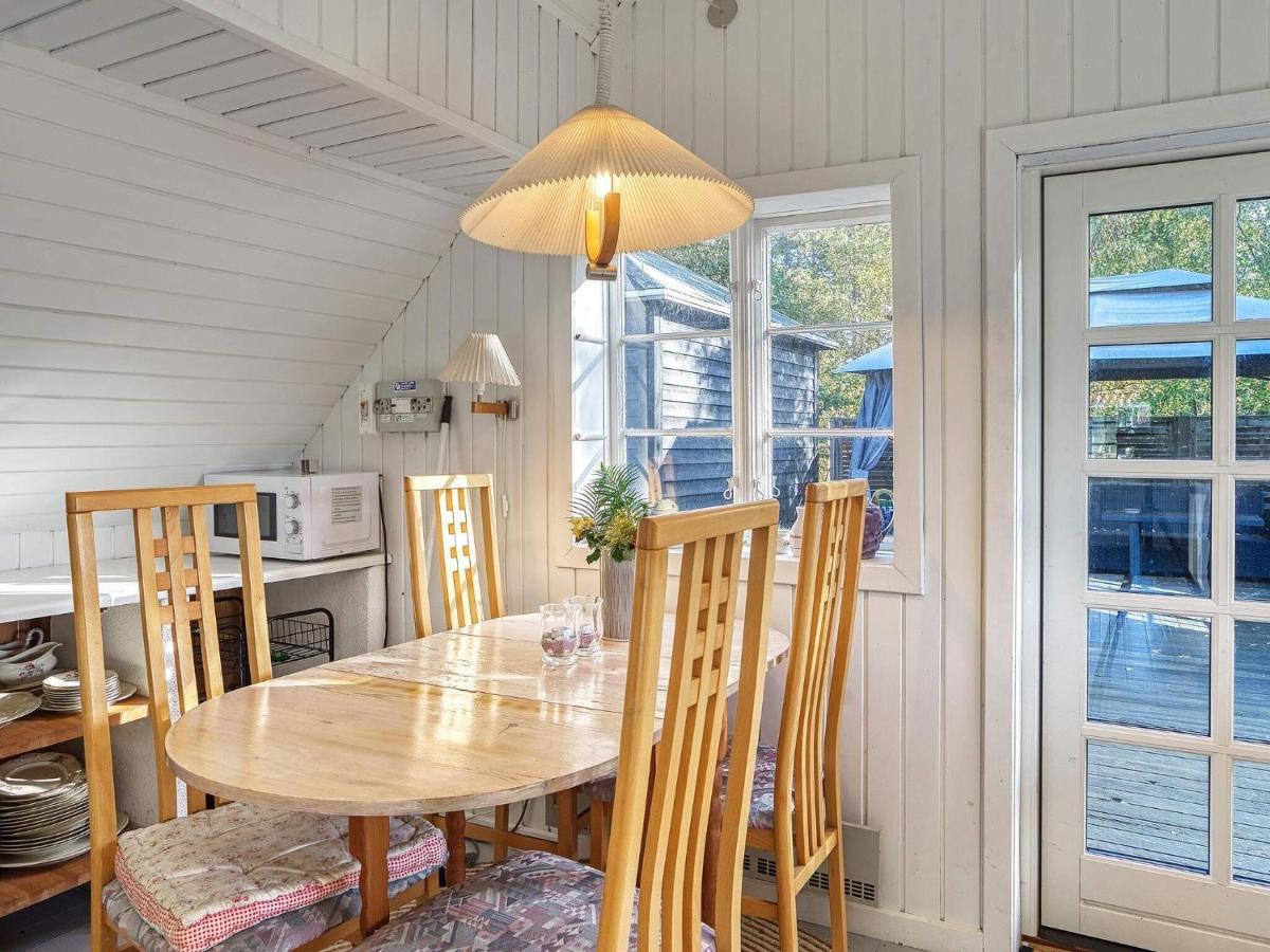 6 Person Holiday Home In R Dby Rødby Eksteriør billede